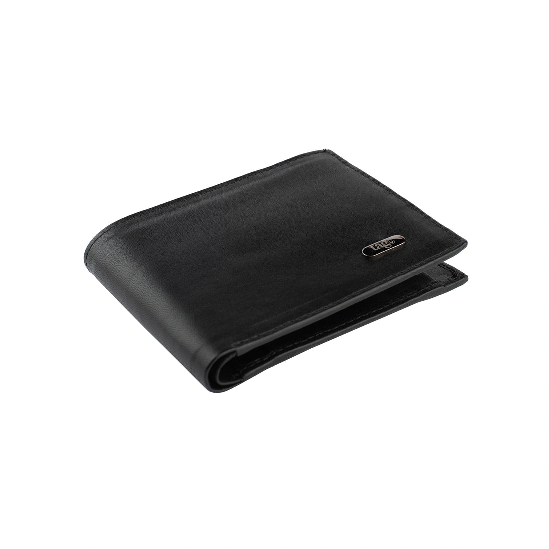 tag8 RFID Wallet for Men made of genuine leather with QR tracking for smart and secure protection