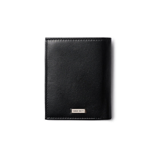 Orbit Smart Wallet with Dolphin Sleek tracker showing card slots and tracking feature