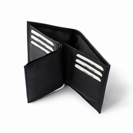 Orbit Smart Wallet with Dolphin Sleek tracker showing card slots and tracking feature